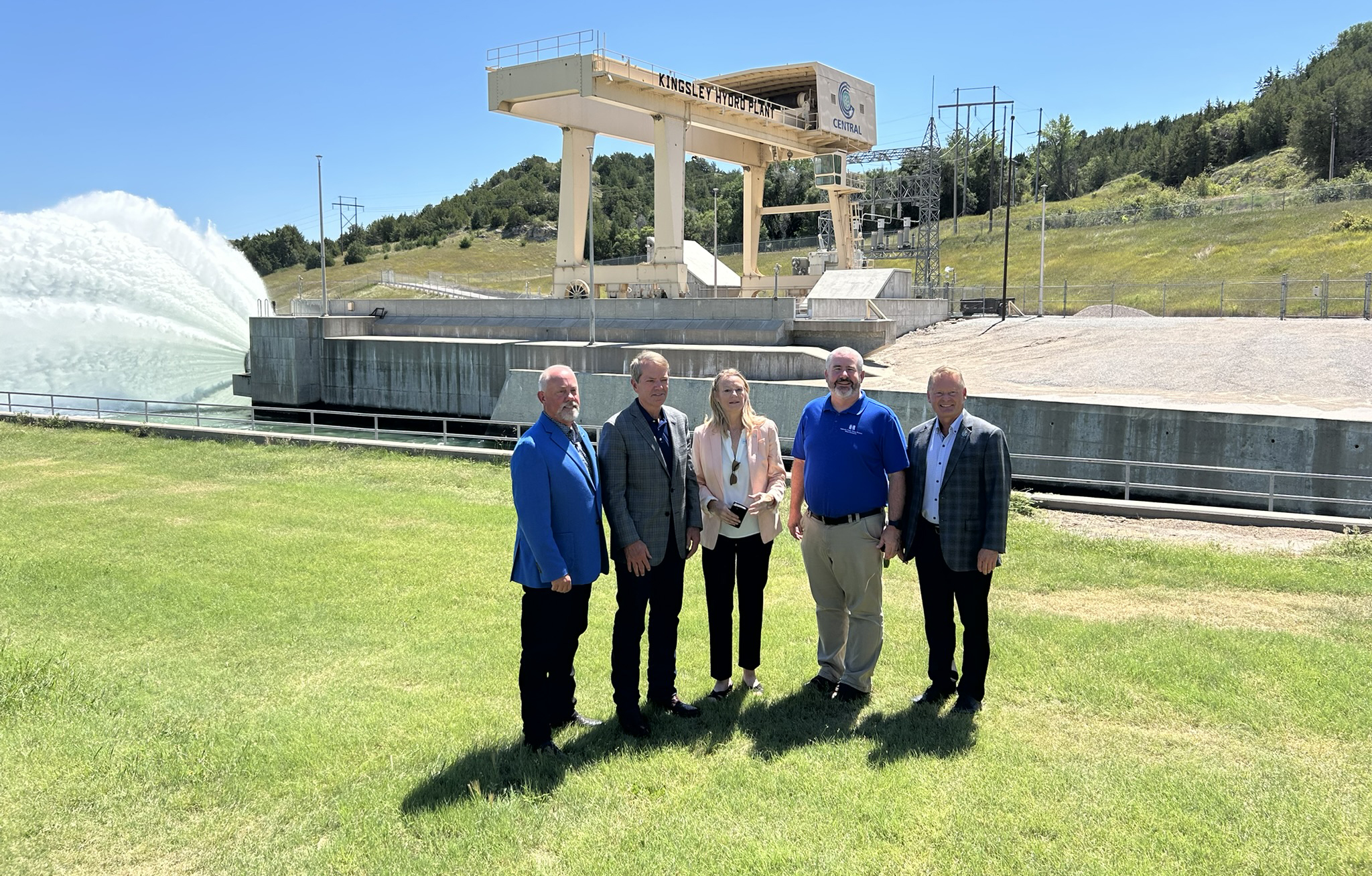 Todd Duren (Loup Power), Governor Jim Pillen, Marla Barnes (NHA), Jeff Shafer (NPPD), Devin Brundage (CNPPID)
